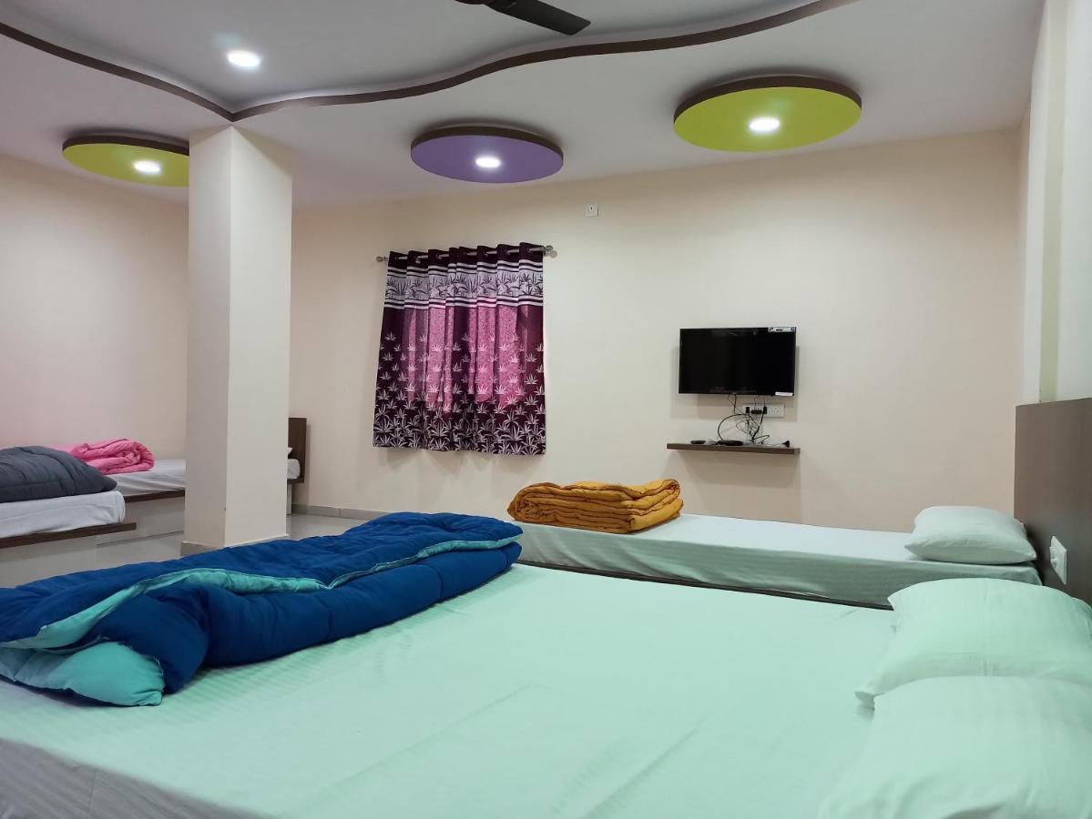 Hotel Plaza Inn Rajpipla Luaran gambar